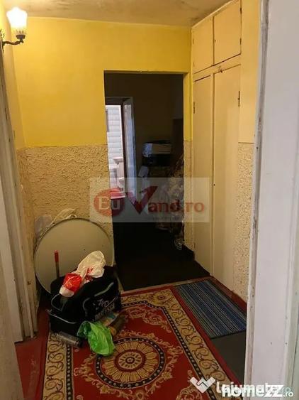 Apartament cu 3 camere decomandat în Micro 16