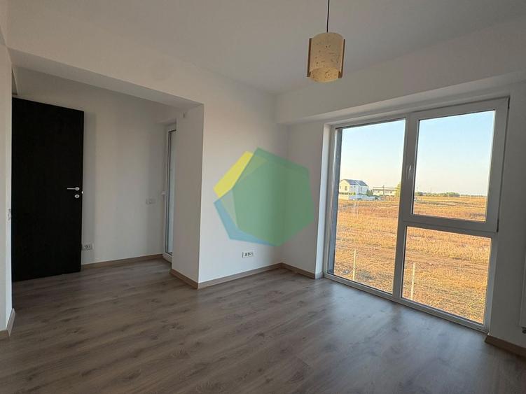 Duplex cu 3 camere cu Canalizare în Sud-Vest
