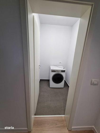 Apartament cu 3 camere decomandat, mobilat în Soarelui