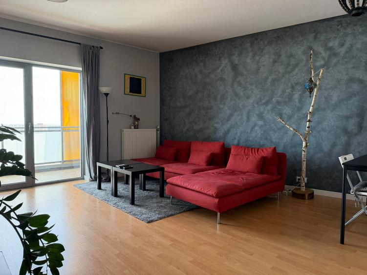 Apartament cu 3 camere decomandat, mobilat în Doamna Ghica