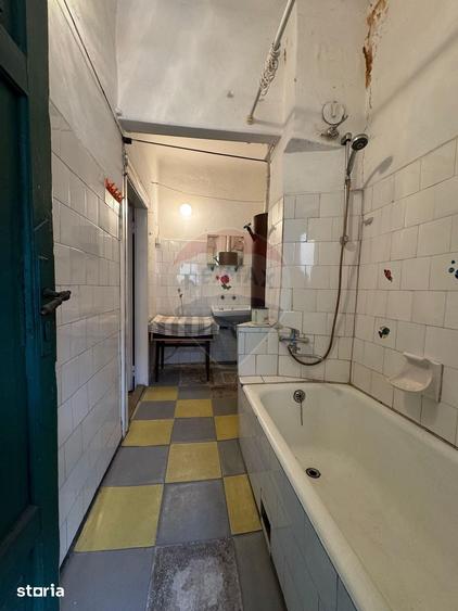Apartament cu 4 camere în Central