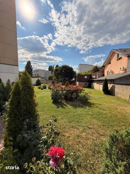 Apartament cu 2 camere în Apărătorii Patriei