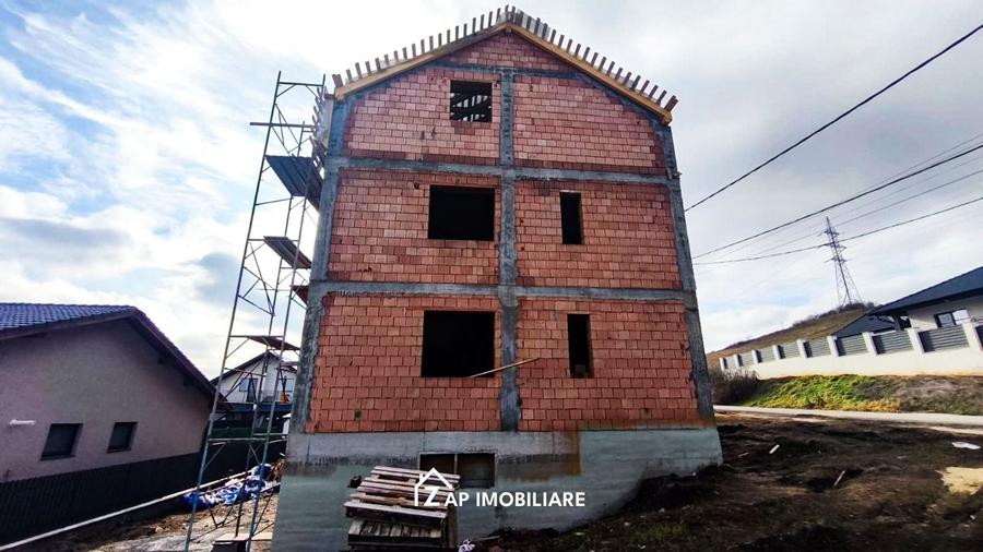 Apartament cu 2 camere, mobilat în Sâncraiu de Mureș