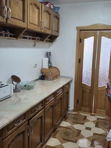 Apartament cu 2 camere decomandat în Manolești
