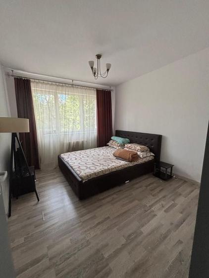 Apartament cu 2 camere semidecomandat în Crângași