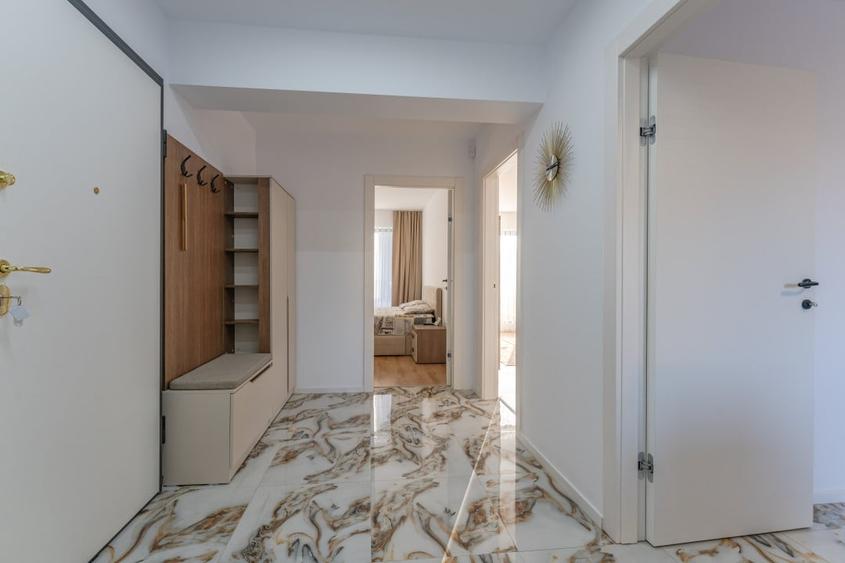 Apartament cu 2 camere decomandat, mobilat în Tractorul