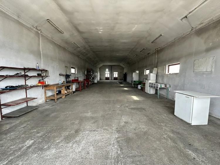 Spațiu industrial, de 250 mp, în Sântimbru