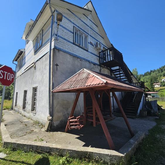 Spațiu industrial, de 500 mp, în Iacobeni