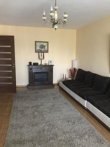 Apartament cu 3 camere decomandat în Nicolae Bălcescu