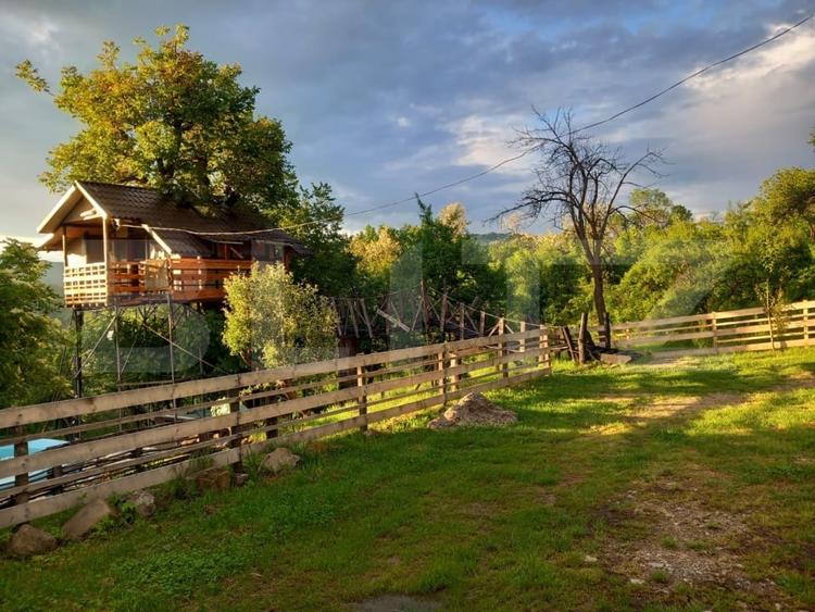 Casă individuală cu 3 camere cu Piscina în Pietrari