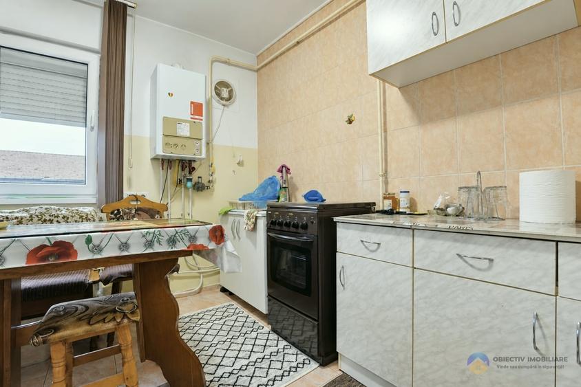 Apartament cu 2 camere semidecomandat în Precista