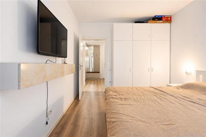 Apartament cu 2 camere decomandat, mobilat în Noua