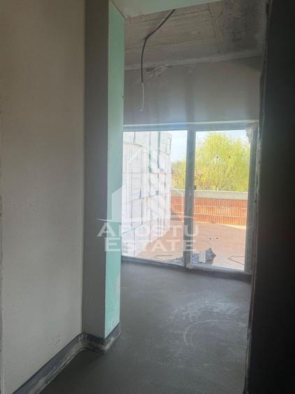 Duplex cu 4 camere cu Canalizare în Ghiroda