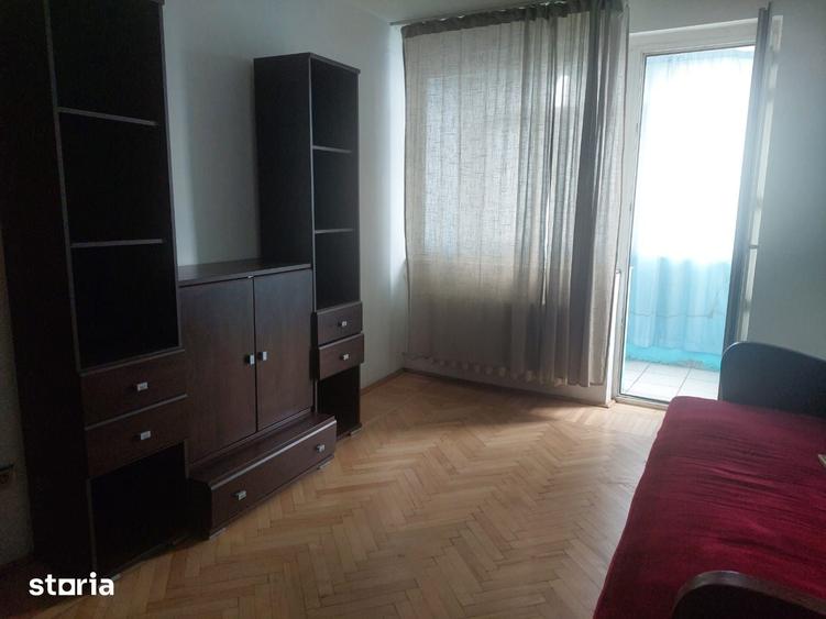 Apartament cu 3 camere în Grivița