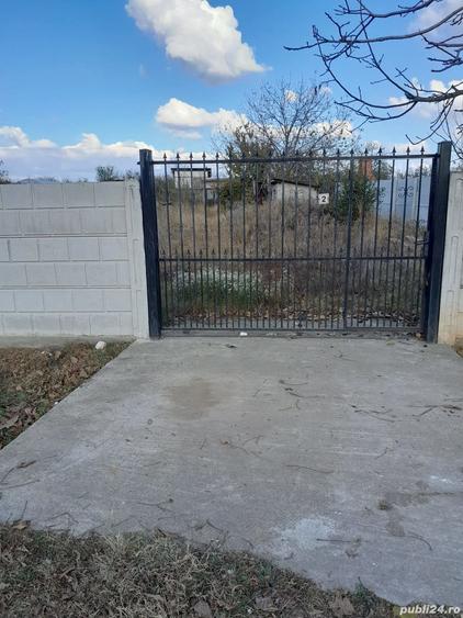 Casă cu 2 camere cu Teren 1920 Mp în Coșoveni