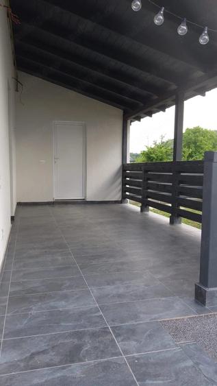 Casă cu 2 camere cu Teren 400 Mp în Central