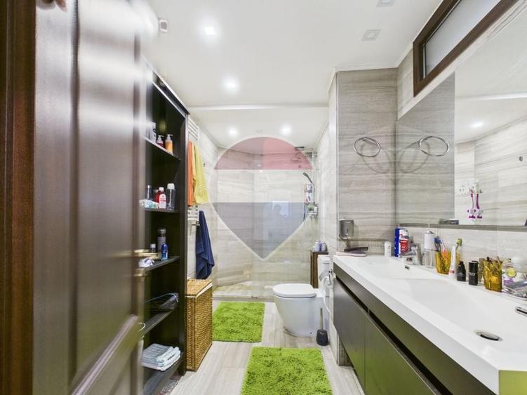Proprietate unică formată din doua apartamente vila B-dul Primaverii - 9