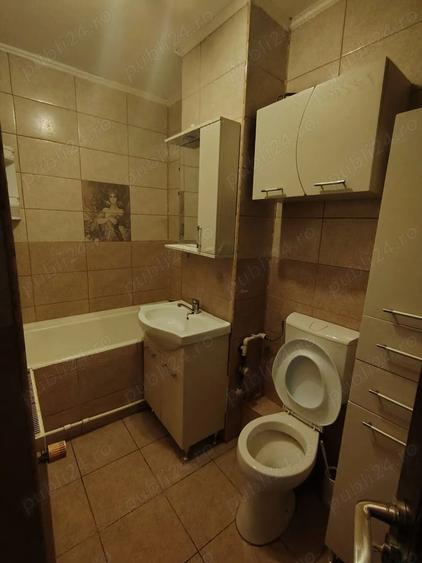 Apartament cu 2 camere decomandat în Micro 20