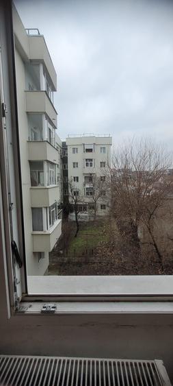 Garsonieră decomandată în Popoveni