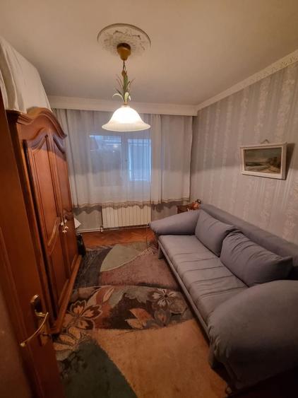 Apartament cu 4 camere decomandat, mobilat în Faleza Nord