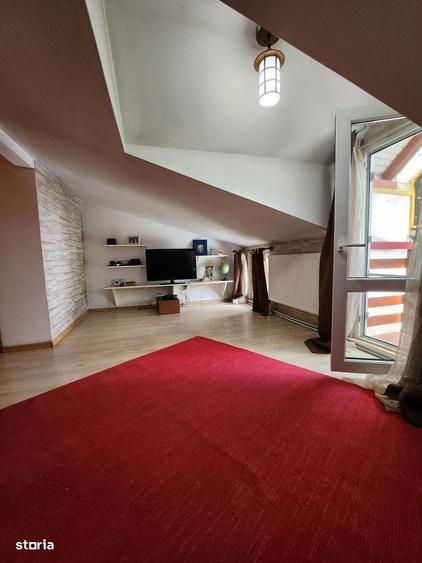 Casă cu 4 camere cu Teren 200 Mp în Central