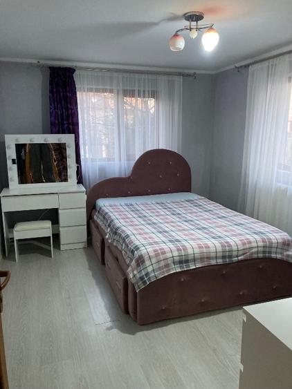 Casă individuală cu 5 camere cu Teren 300 Mp în Mărăcineni