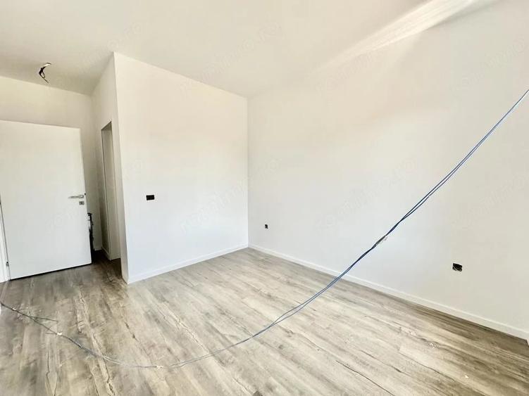 Casă cu 3 camere cu Teren 332 Mp în Albina