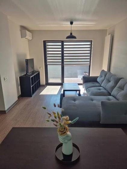 Apartament cu 2 camere decomandat, mobilat în Panduri
