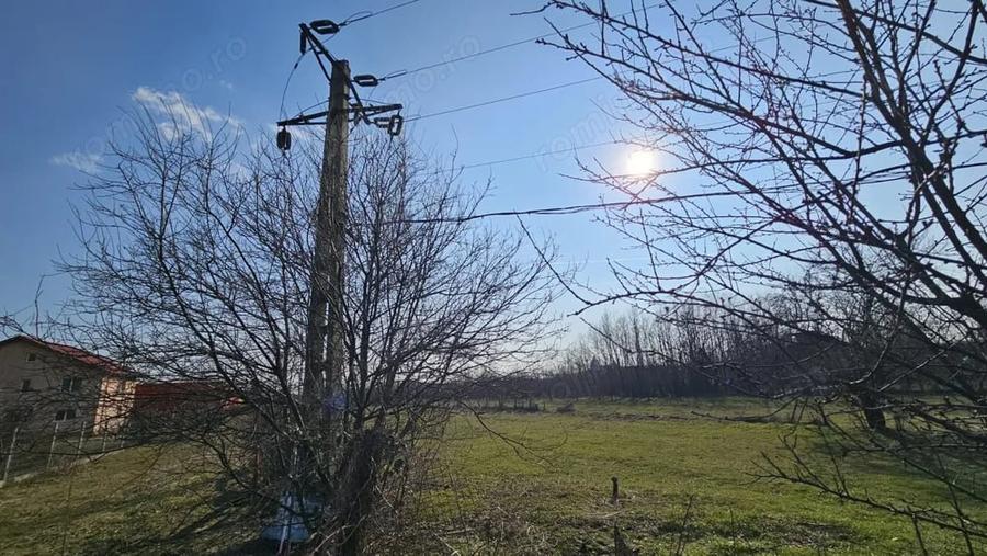 Teren de 6076 mp, în Central