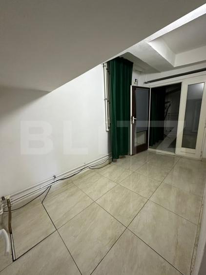 Spațiu comercial, de 96 mp, în 9 Mai