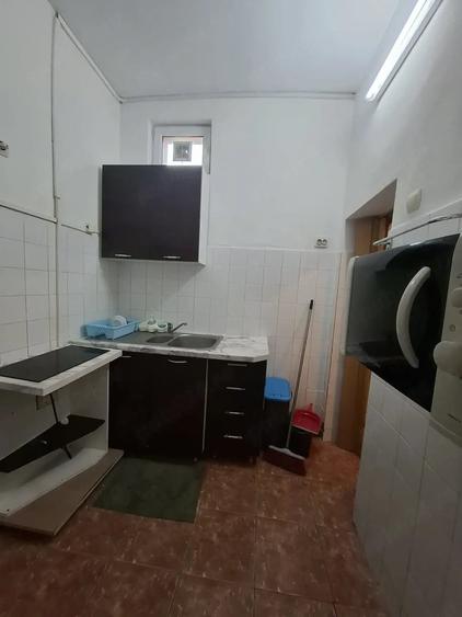 Apartament cu 2 camere decomandat în Complex Studențesc