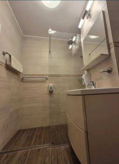 Apartament cu 2 camere semidecomandat în Răcădău