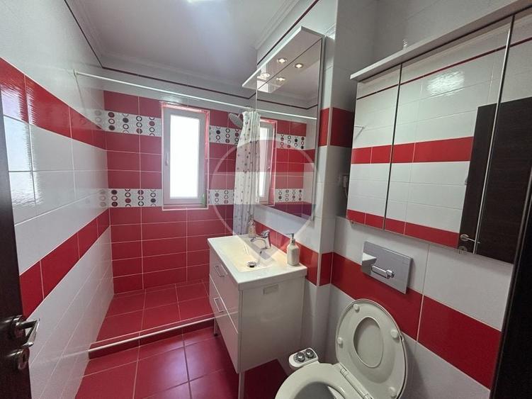Apartament cu 3 camere, mobilat în Sânpetru