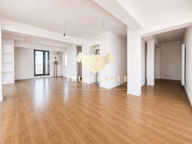 Apartament cu 3 camere decomandat în Foișorul de Foc