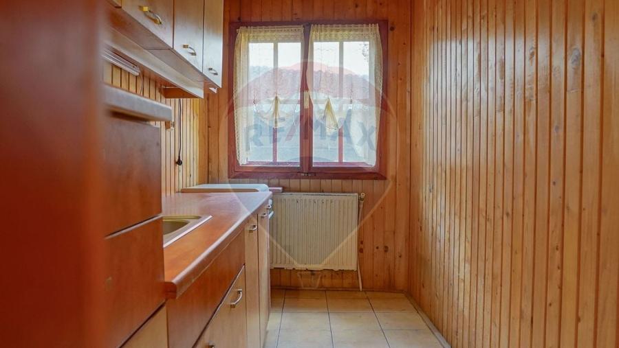 Casă individuală cu 5 camere cu Teren 511 Mp în Bran