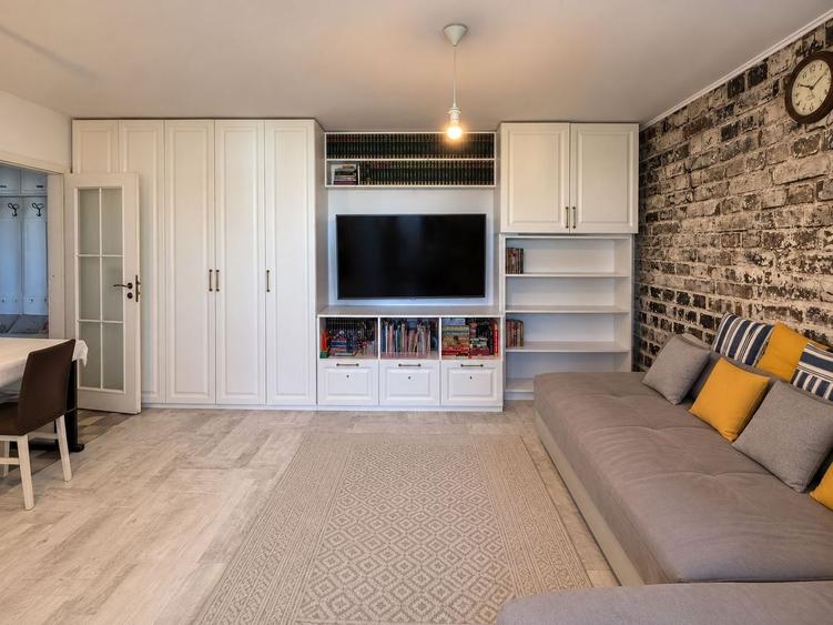 Apartament cu 2 camere decomandat în Doamna Ghica