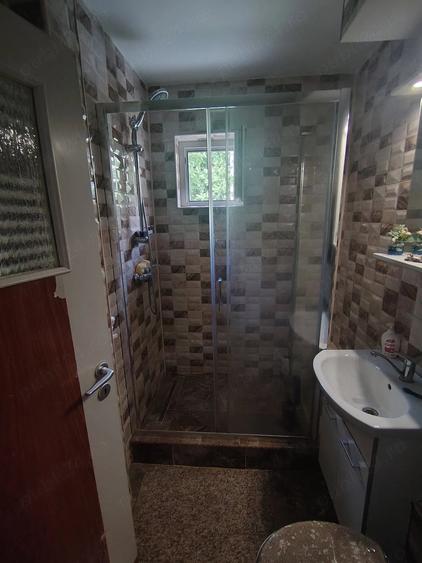 Apartament cu 2 camere semidecomandat în Baicului