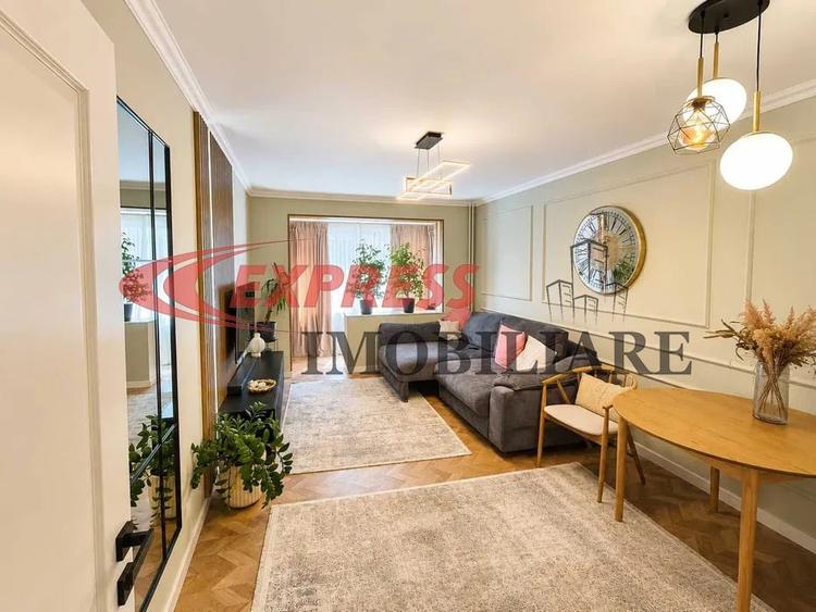 Apartament cu 3 camere decomandat în Titan