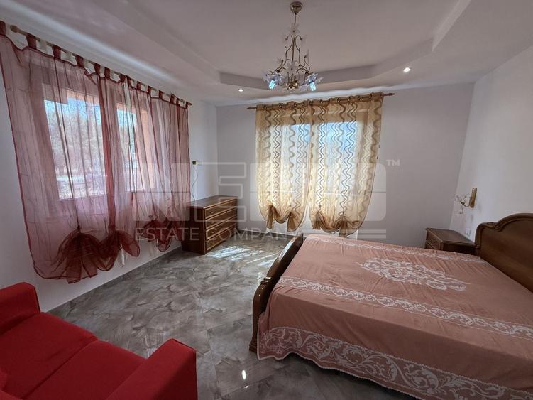 Casă individuală cu 7 camere cu Canalizare în Frătăuții Vechi