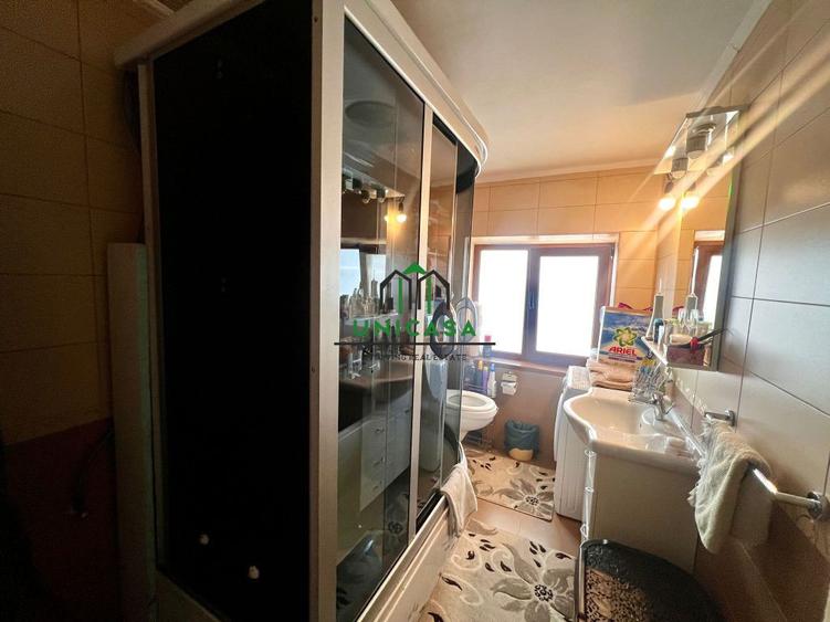 Casa 4 cam/Bujoreni/1terem 650 mp - 1