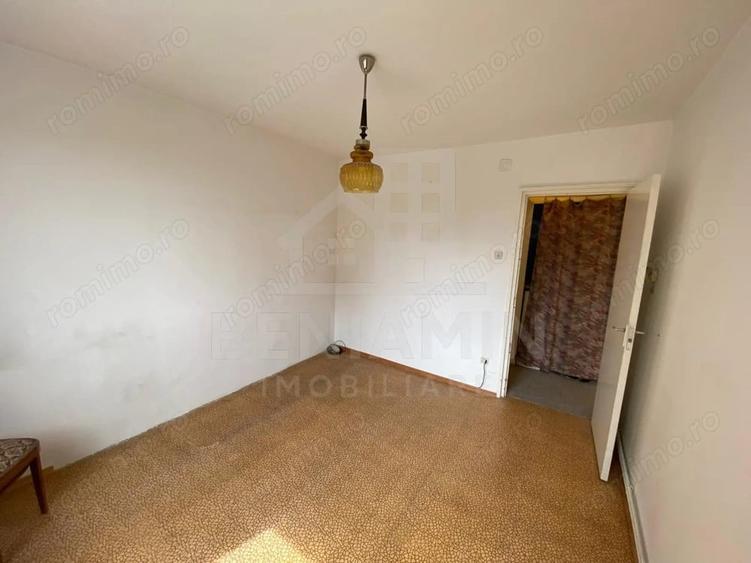 Apartament cu 3 camere semidecomandat în Griviței