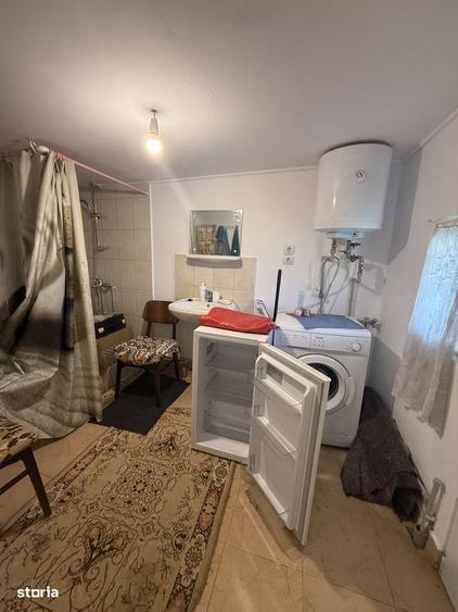 Casă cu 3 camere cu Teren 813 Mp în Adunați