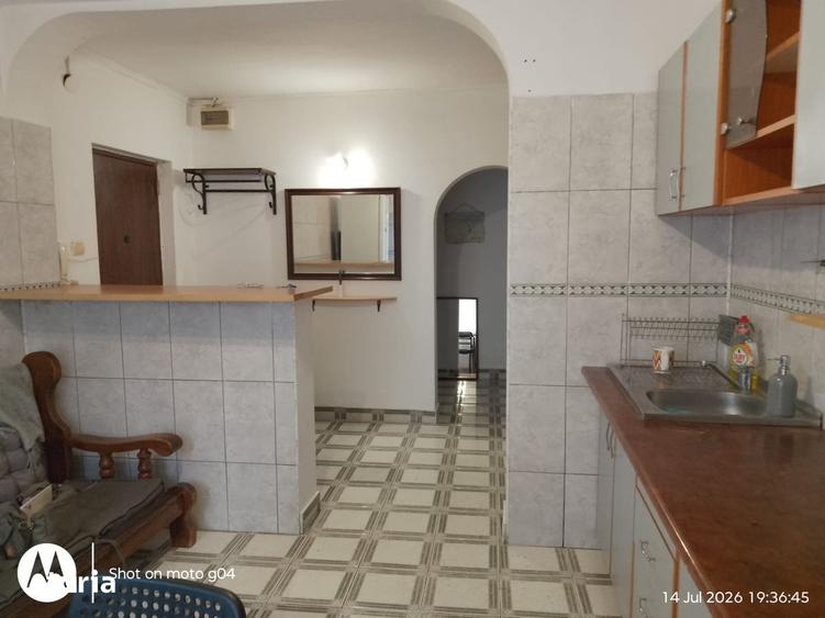 Apartament cu 3 camere decomandat în Centrul Civic