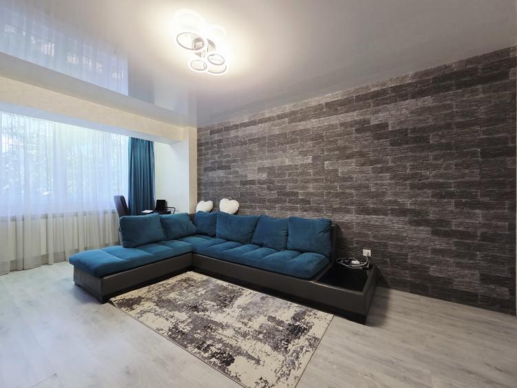 Apartament cu 2 camere decomandat în Mazepa 1