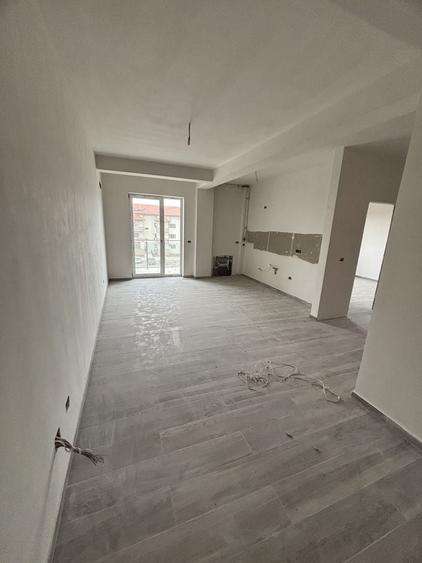Apartament cu 2 camere decomandat în Braytim