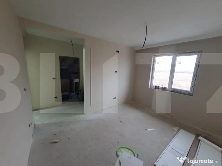 Casă cu 5 camere cu Teren 410 Mp în Urseni