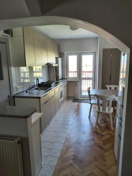 Apartament cu 2 camere decomandat în Exterior Vest