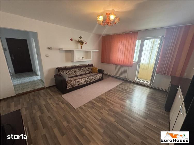 Apartament cu 2 camere în Cetate