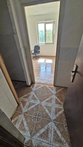 Garsonieră decomandată în Nord