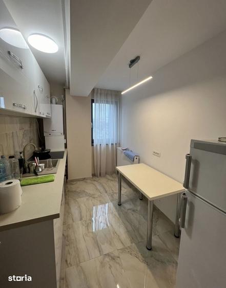 Apartament cu 2 camere decomandat în Craiovița Nouă